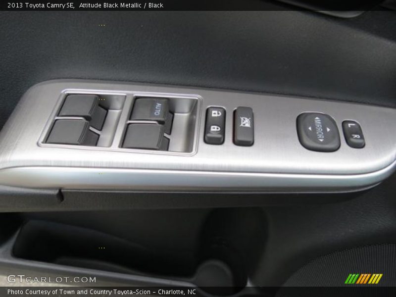 Attitude Black Metallic / Black 2013 Toyota Camry SE