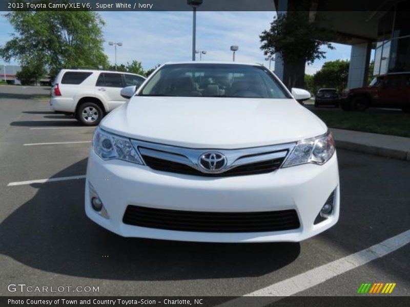 Super White / Ivory 2013 Toyota Camry XLE V6