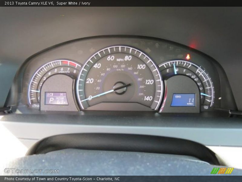 Super White / Ivory 2013 Toyota Camry XLE V6