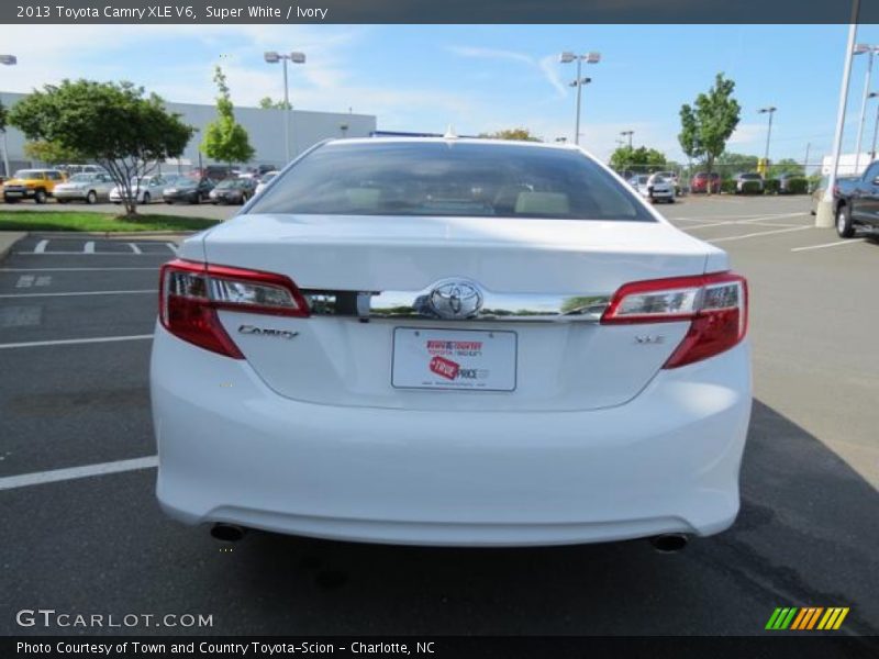 Super White / Ivory 2013 Toyota Camry XLE V6