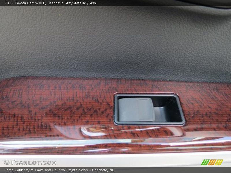 Magnetic Gray Metallic / Ash 2013 Toyota Camry XLE