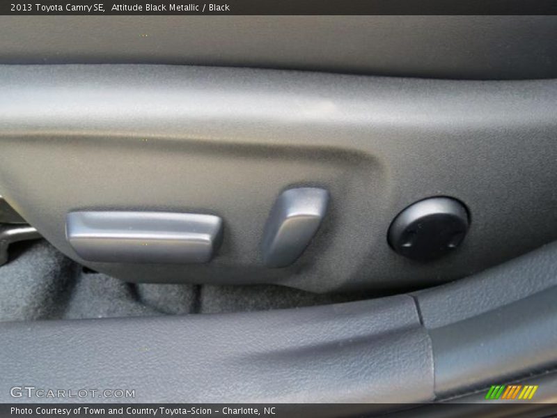Attitude Black Metallic / Black 2013 Toyota Camry SE
