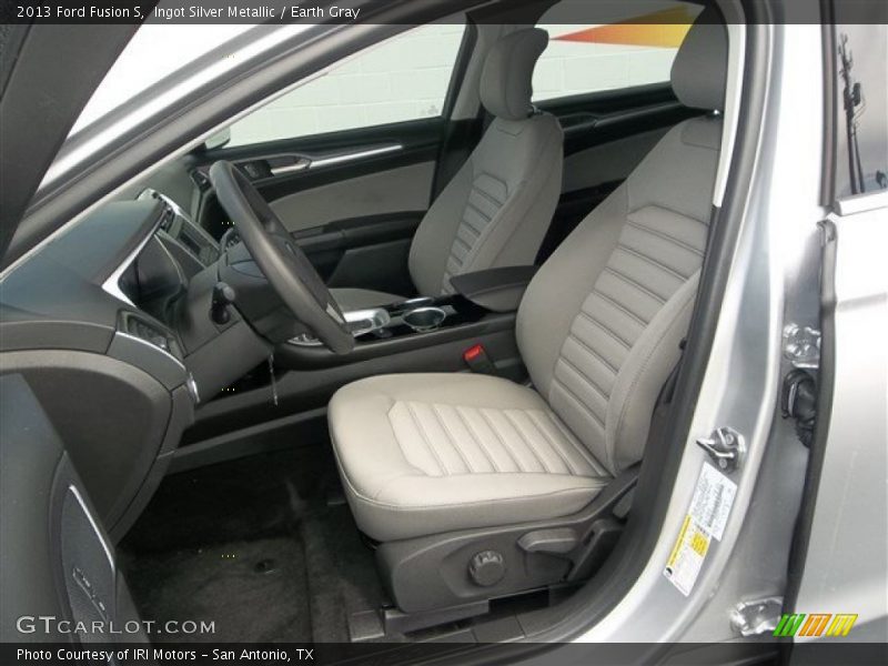 Ingot Silver Metallic / Earth Gray 2013 Ford Fusion S