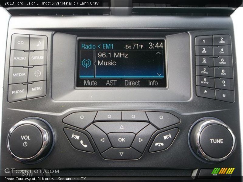 Ingot Silver Metallic / Earth Gray 2013 Ford Fusion S