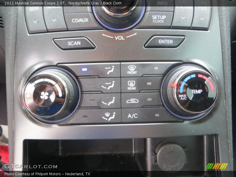 Controls of 2011 Genesis Coupe 2.0T