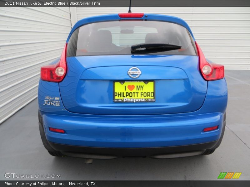 Electric Blue / Black/Silver Trim 2011 Nissan Juke S