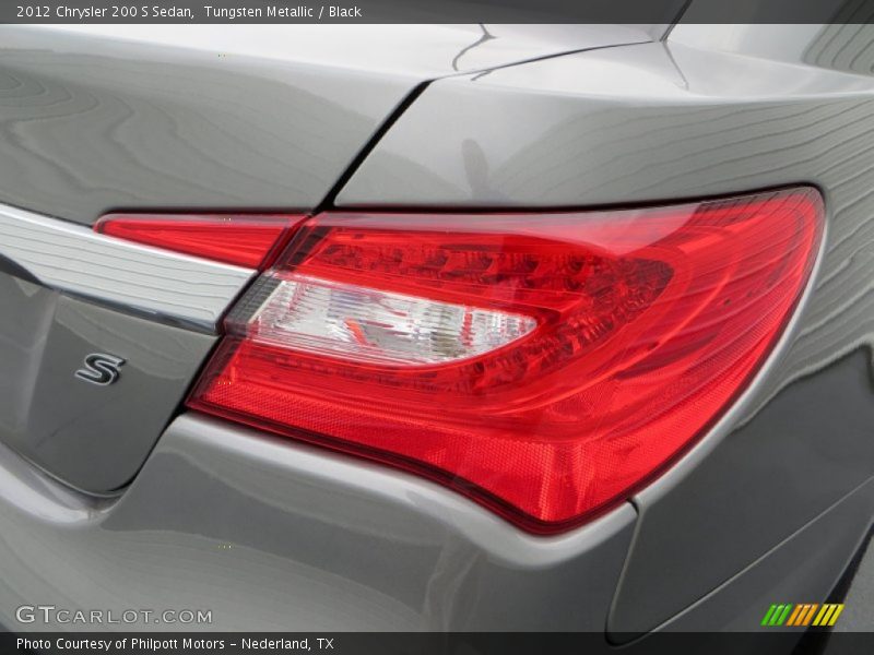 Tungsten Metallic / Black 2012 Chrysler 200 S Sedan