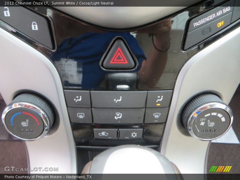Controls of 2012 Cruze LT