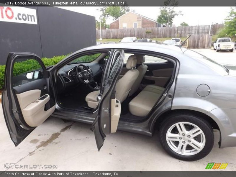 Tungsten Metallic / Black/Light Frost Beige 2012 Dodge Avenger SXT