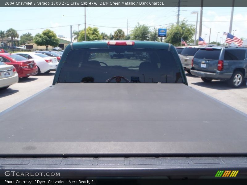 Dark Green Metallic / Dark Charcoal 2004 Chevrolet Silverado 1500 Z71 Crew Cab 4x4