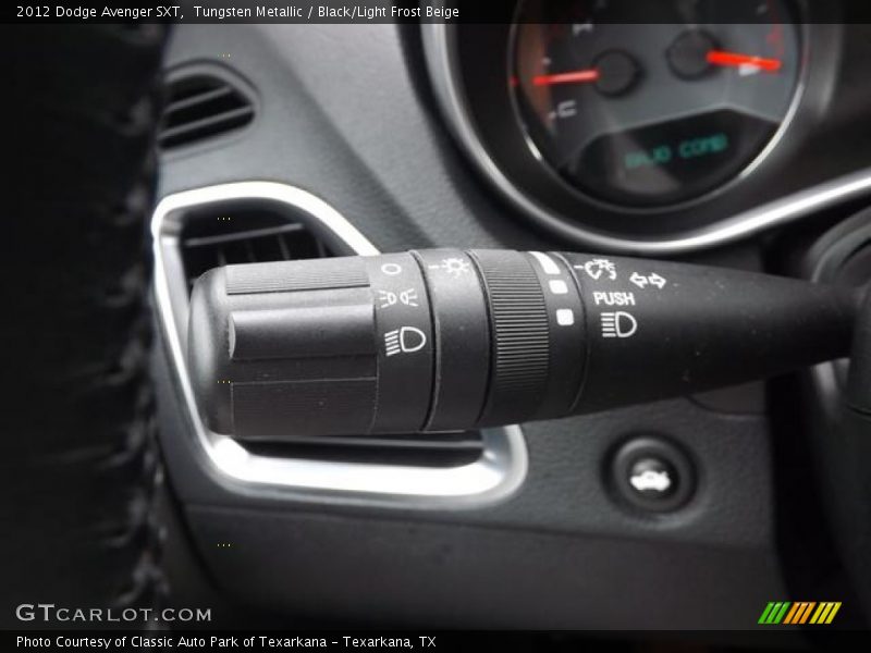 Tungsten Metallic / Black/Light Frost Beige 2012 Dodge Avenger SXT