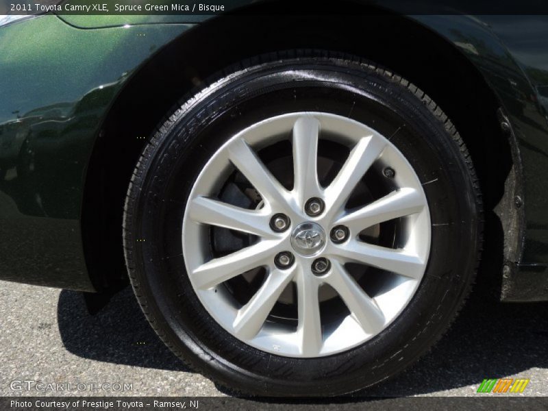 Spruce Green Mica / Bisque 2011 Toyota Camry XLE