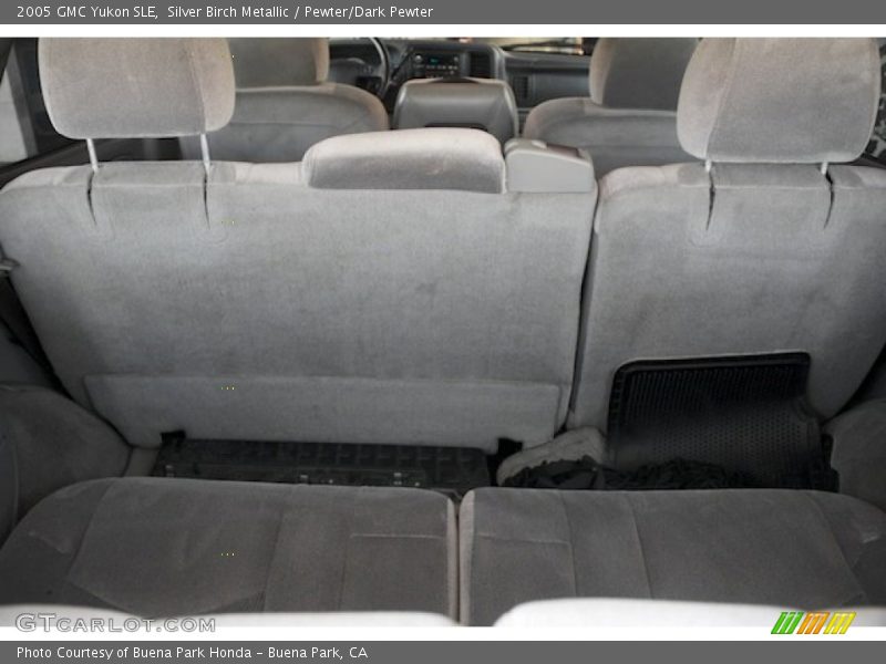 Silver Birch Metallic / Pewter/Dark Pewter 2005 GMC Yukon SLE