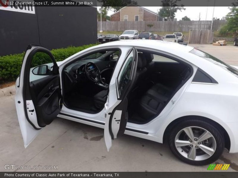 Summit White / Jet Black 2012 Chevrolet Cruze LT