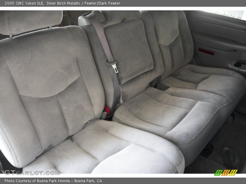 Silver Birch Metallic / Pewter/Dark Pewter 2005 GMC Yukon SLE
