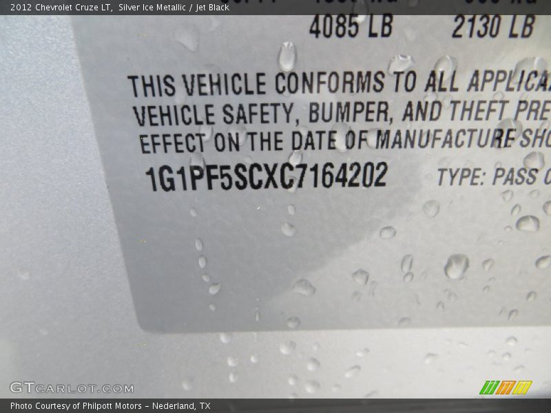 Silver Ice Metallic / Jet Black 2012 Chevrolet Cruze LT