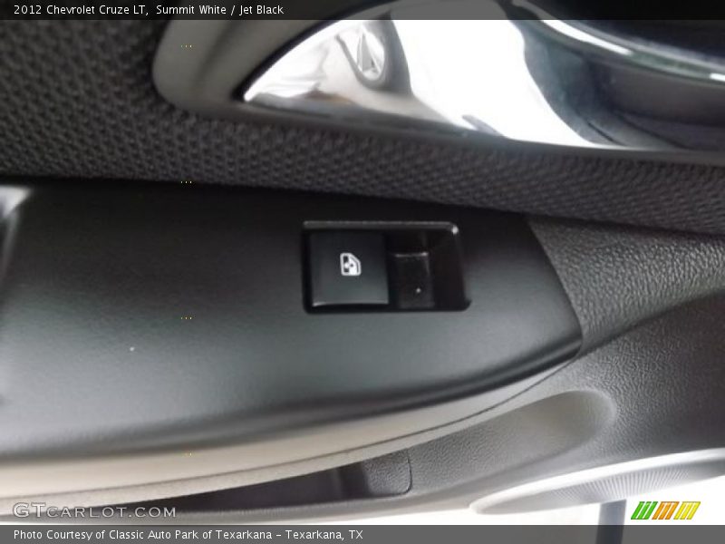 Summit White / Jet Black 2012 Chevrolet Cruze LT