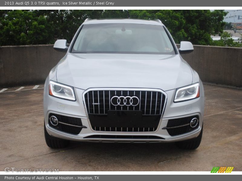 Front View - 2013 Audi Q5 3.0 TFSI quattro