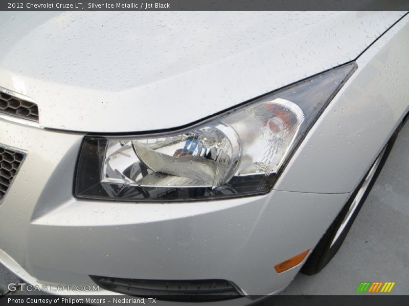 Silver Ice Metallic / Jet Black 2012 Chevrolet Cruze LT