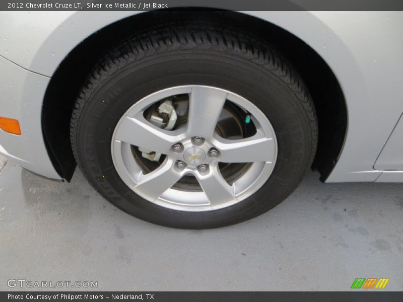 Silver Ice Metallic / Jet Black 2012 Chevrolet Cruze LT