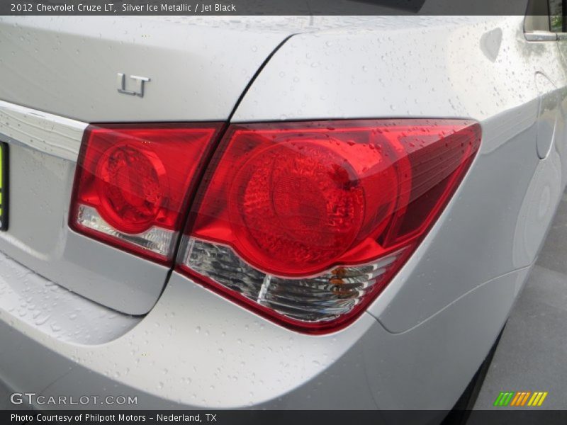 Silver Ice Metallic / Jet Black 2012 Chevrolet Cruze LT