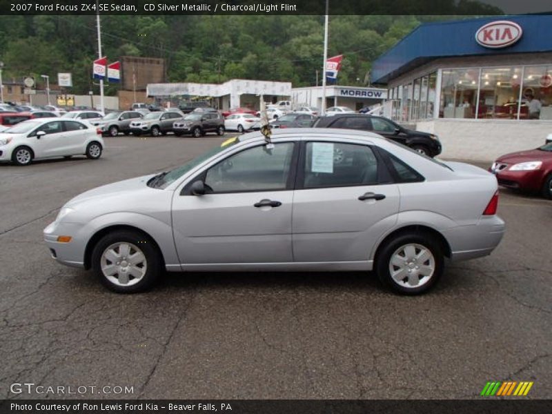 CD Silver Metallic / Charcoal/Light Flint 2007 Ford Focus ZX4 SE Sedan