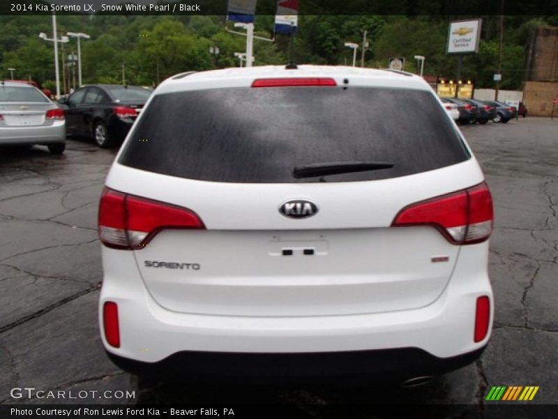 Snow White Pearl / Black 2014 Kia Sorento LX