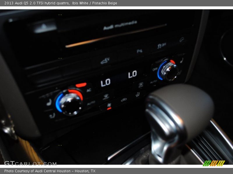 Ibis White / Pistachio Beige 2013 Audi Q5 2.0 TFSI hybrid quattro