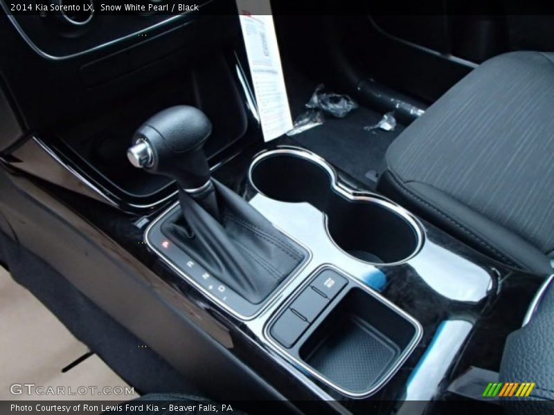 Snow White Pearl / Black 2014 Kia Sorento LX