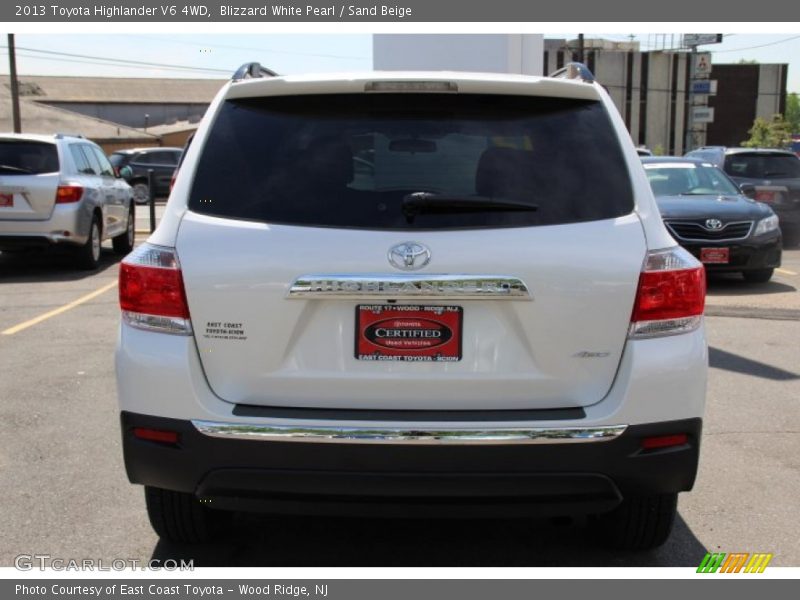 Blizzard White Pearl / Sand Beige 2013 Toyota Highlander V6 4WD