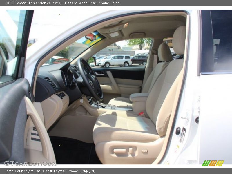 Blizzard White Pearl / Sand Beige 2013 Toyota Highlander V6 4WD
