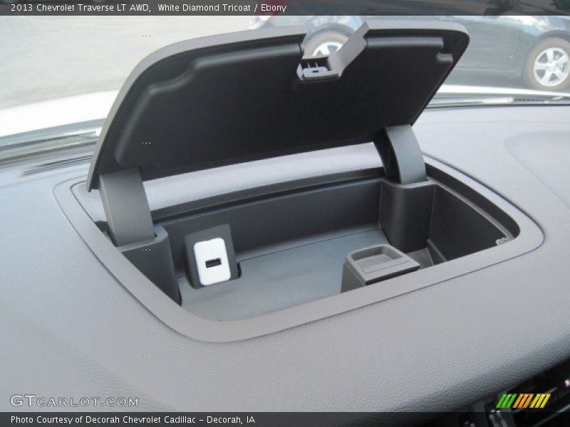 White Diamond Tricoat / Ebony 2013 Chevrolet Traverse LT AWD