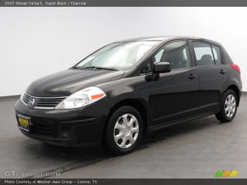 Super Black / Charcoal 2007 Nissan Versa S