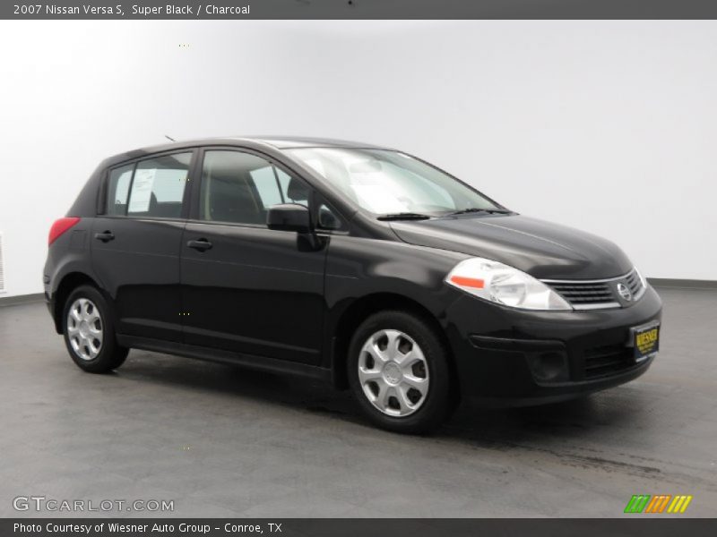 Super Black / Charcoal 2007 Nissan Versa S