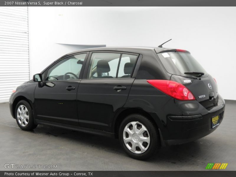 Super Black / Charcoal 2007 Nissan Versa S