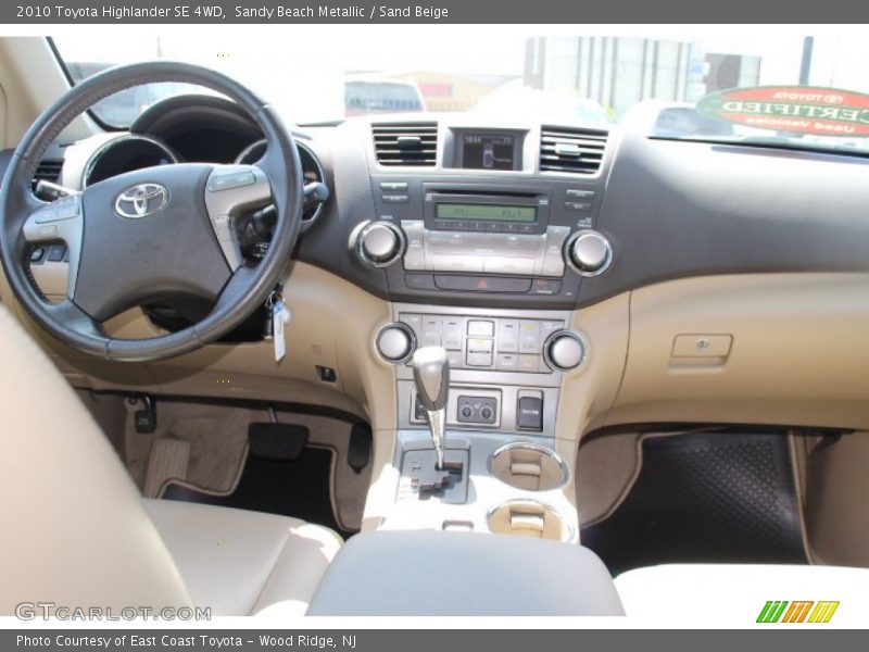 Sandy Beach Metallic / Sand Beige 2010 Toyota Highlander SE 4WD