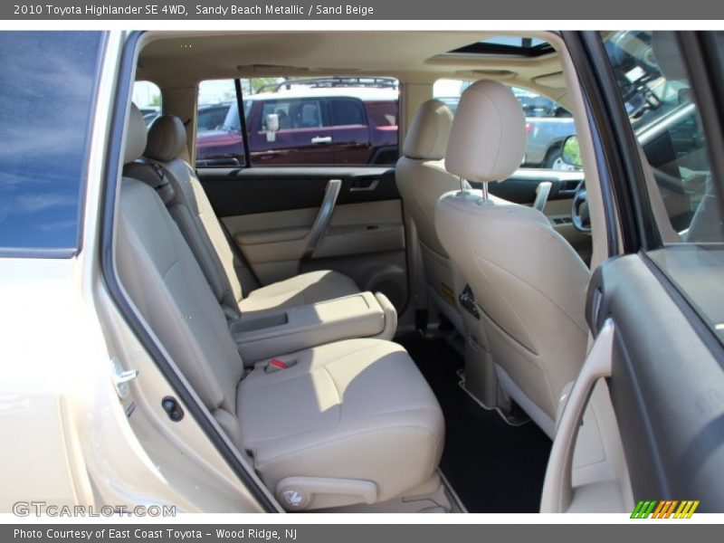 Sandy Beach Metallic / Sand Beige 2010 Toyota Highlander SE 4WD