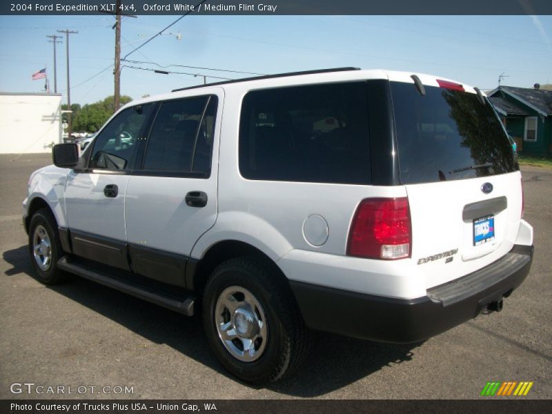Oxford White / Medium Flint Gray 2004 Ford Expedition XLT 4x4