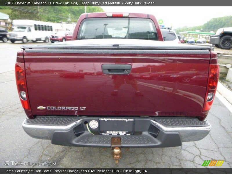Deep Ruby Red Metallic / Very Dark Pewter 2007 Chevrolet Colorado LT Crew Cab 4x4