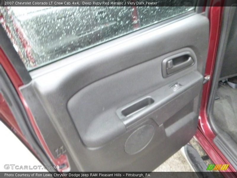 Deep Ruby Red Metallic / Very Dark Pewter 2007 Chevrolet Colorado LT Crew Cab 4x4
