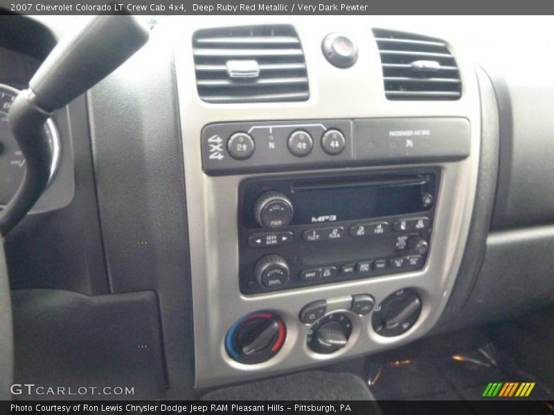 Deep Ruby Red Metallic / Very Dark Pewter 2007 Chevrolet Colorado LT Crew Cab 4x4