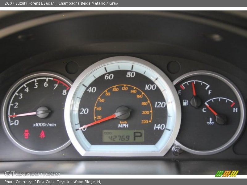 Champagne Beige Metallic / Grey 2007 Suzuki Forenza Sedan