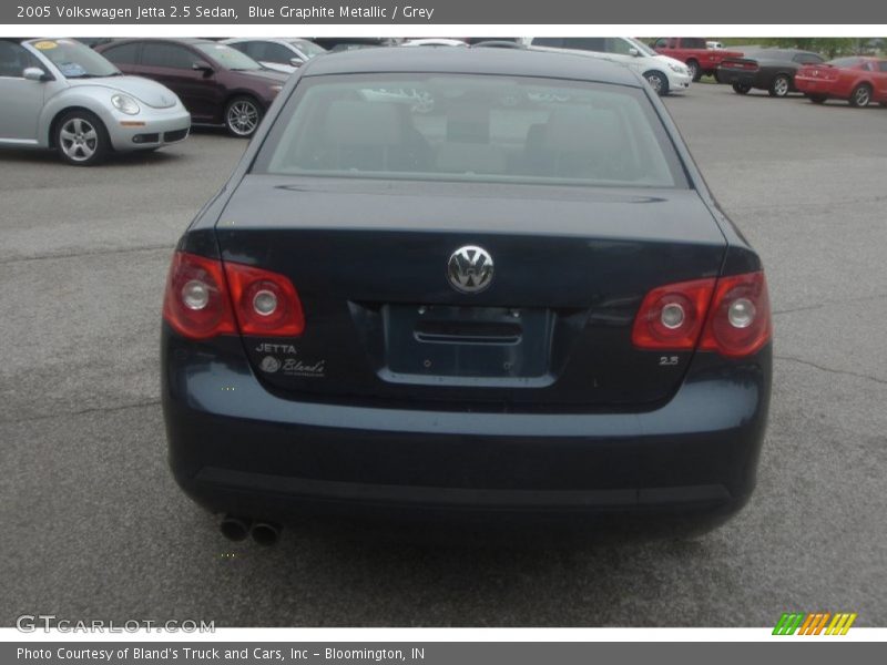 Blue Graphite Metallic / Grey 2005 Volkswagen Jetta 2.5 Sedan