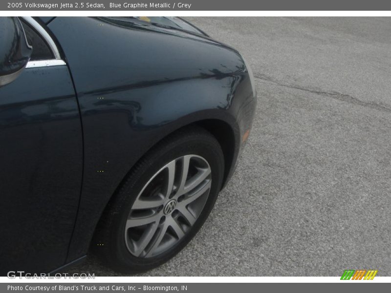 Blue Graphite Metallic / Grey 2005 Volkswagen Jetta 2.5 Sedan