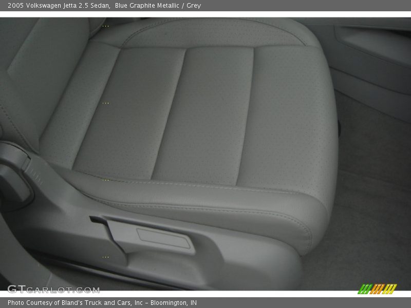Blue Graphite Metallic / Grey 2005 Volkswagen Jetta 2.5 Sedan