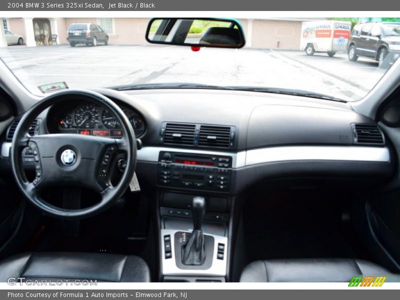 Jet Black / Black 2004 BMW 3 Series 325xi Sedan