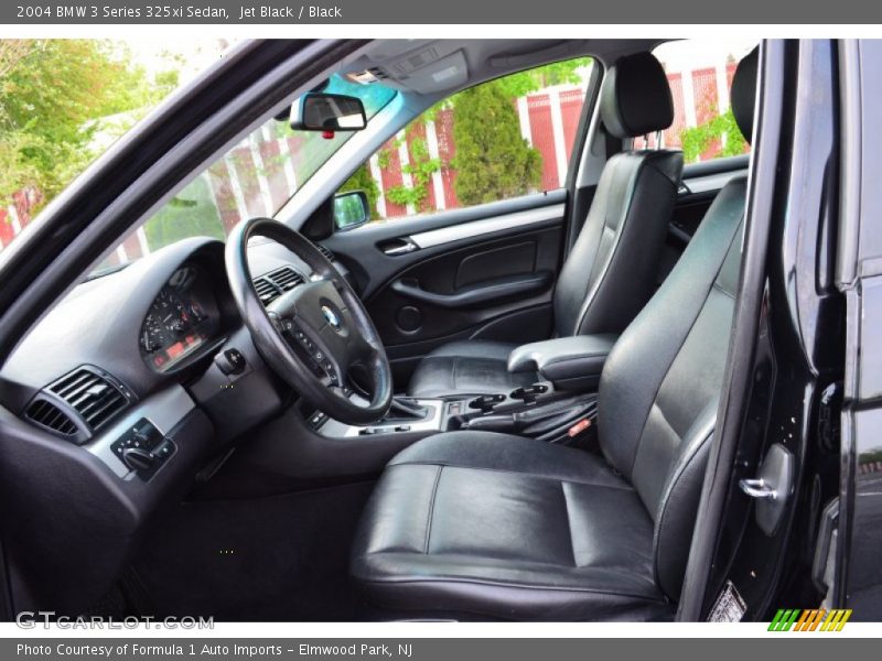Jet Black / Black 2004 BMW 3 Series 325xi Sedan