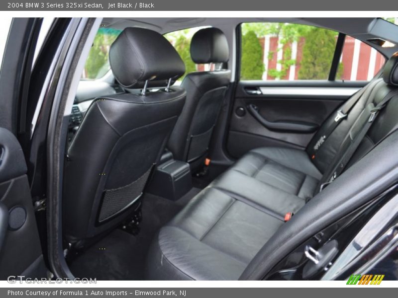 Jet Black / Black 2004 BMW 3 Series 325xi Sedan