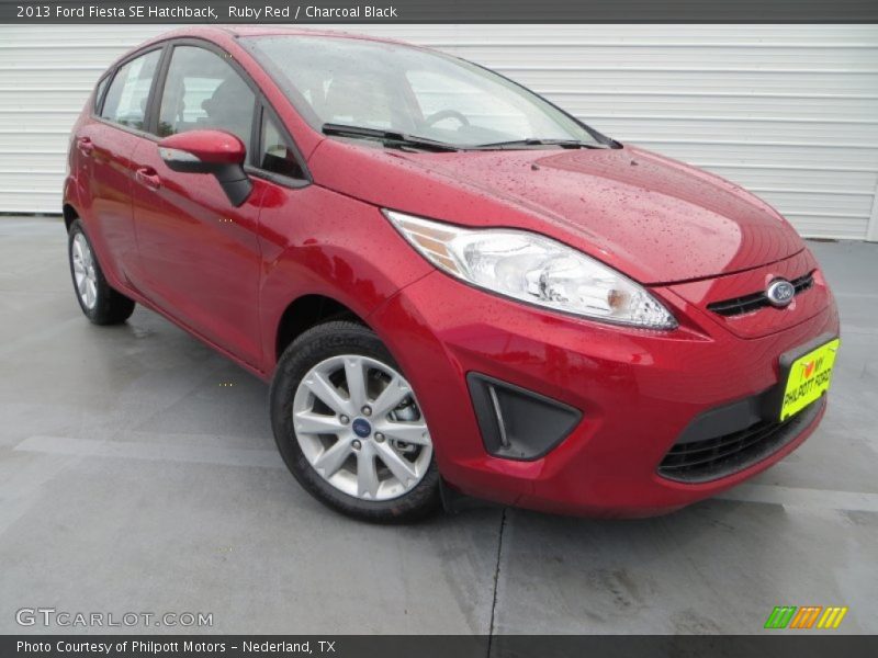 Ruby Red / Charcoal Black 2013 Ford Fiesta SE Hatchback