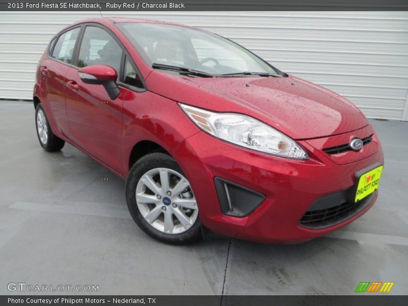 Ruby Red / Charcoal Black 2013 Ford Fiesta SE Hatchback